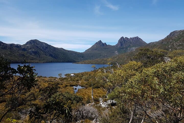 2-Day Cradle Mountain Tour from Hobart with Accommodation