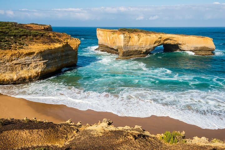 Great Ocean Road Day Tour: Twelve Apostles, Loch Ard Gorge and London Bridge image 3